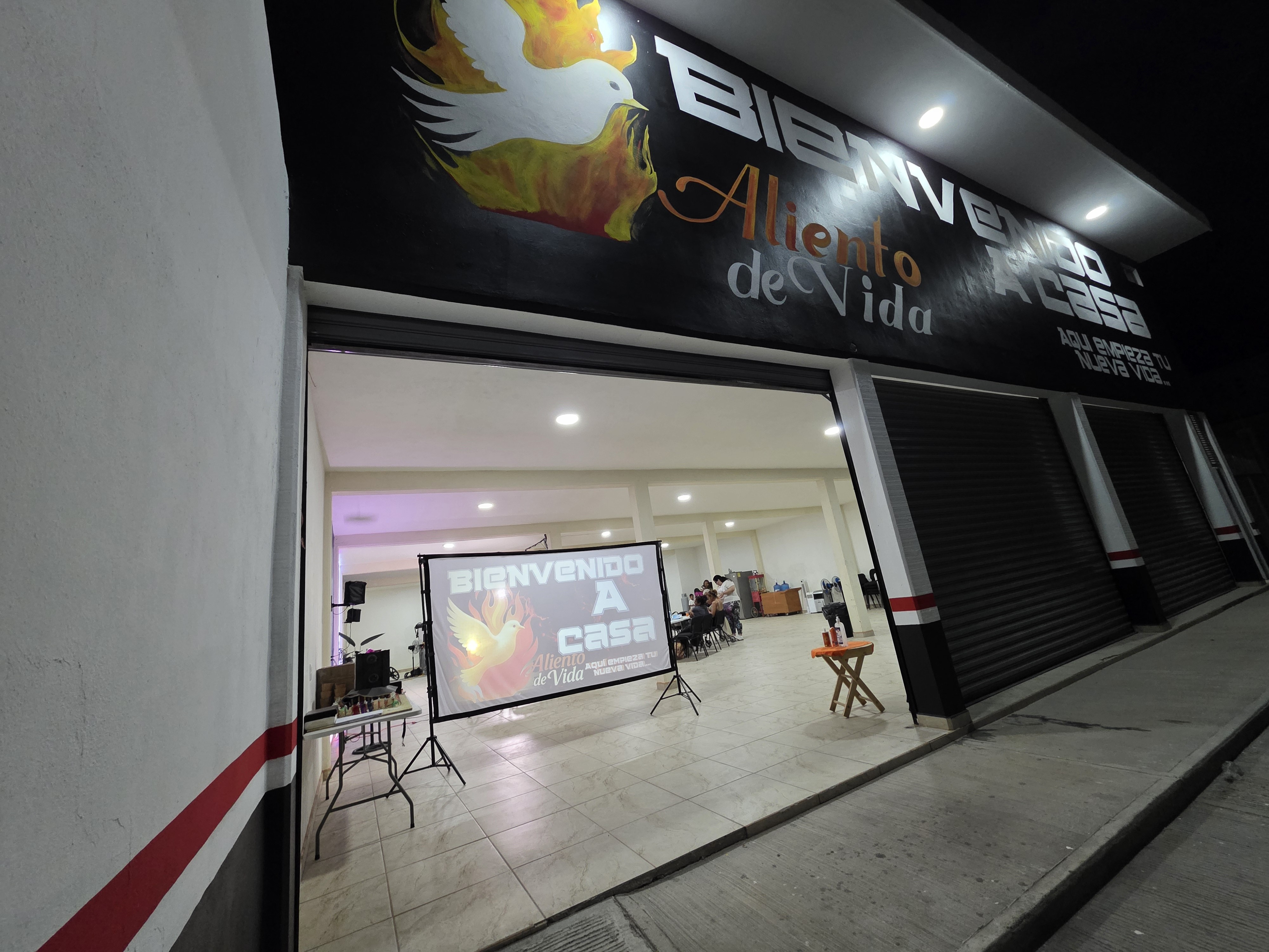 Fachada de la iglesia